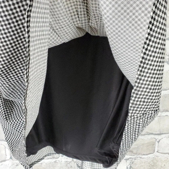 2/$25 Old Navy Mini Skirt  Pleated Small Blk White Check - Picture 7 of 10